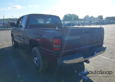 2001 Dodge Ram 1500 St z USA, uszkodzony, nr VIN 3B7HC13Y01M509070